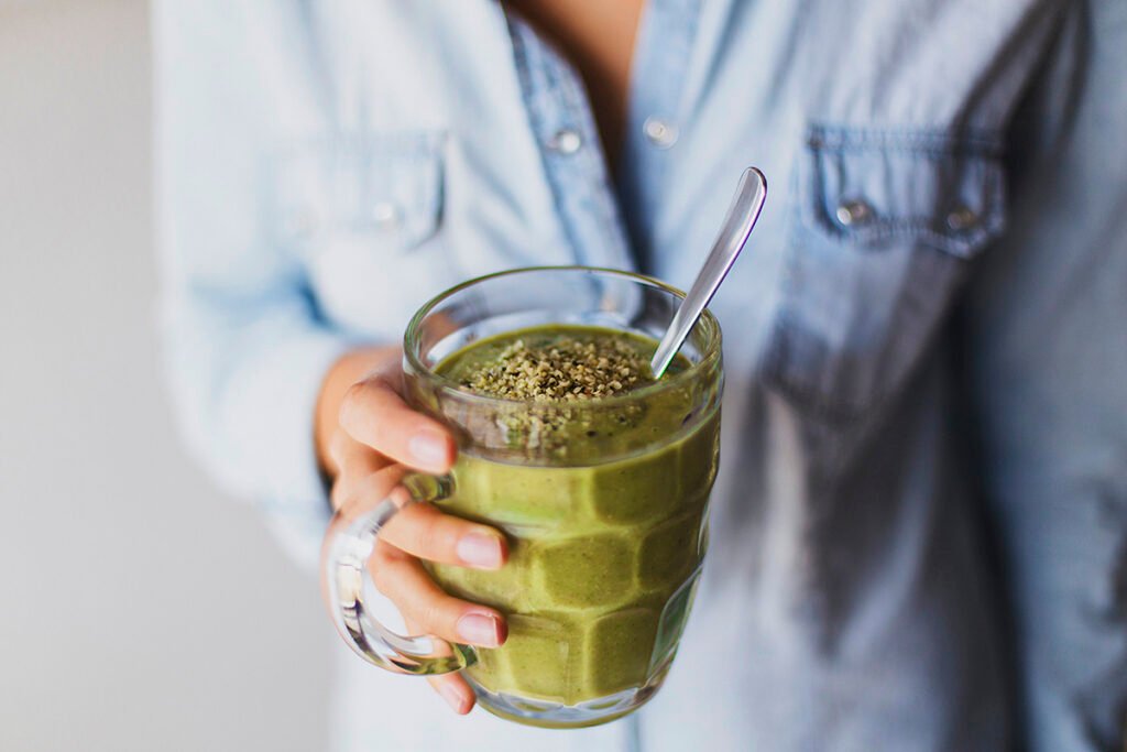 Cocoon_Cooks_Frozen_Greens_Smoothie_1