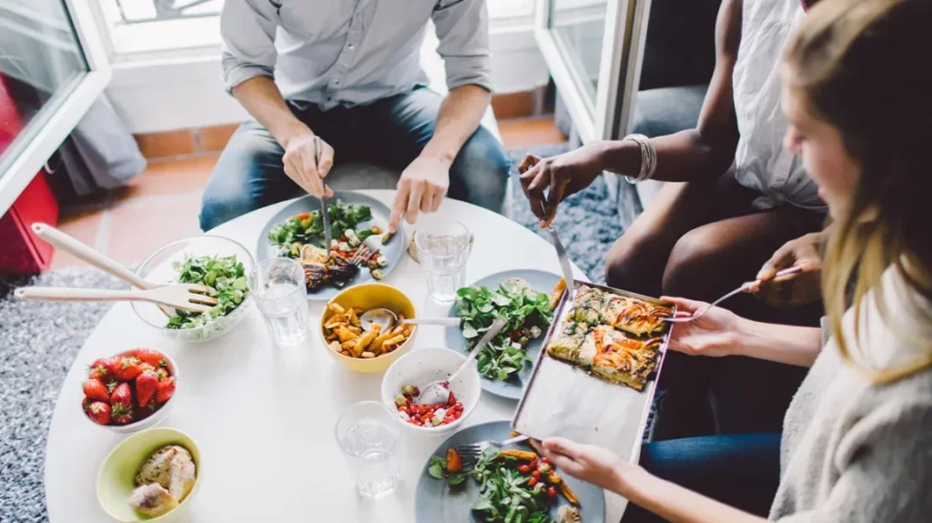 Friend_Vegetables_Dinner_1296x728-header-1296x728