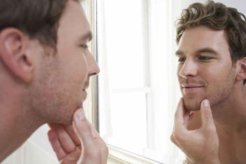 how_to_look_younger_men_1_15bc8482-815c-4429-8164-d1fff0c29cc9 (1)